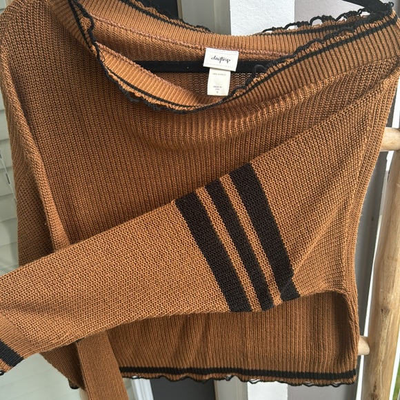 🤎DAYTRIP🤎 - Picture 6 of 7